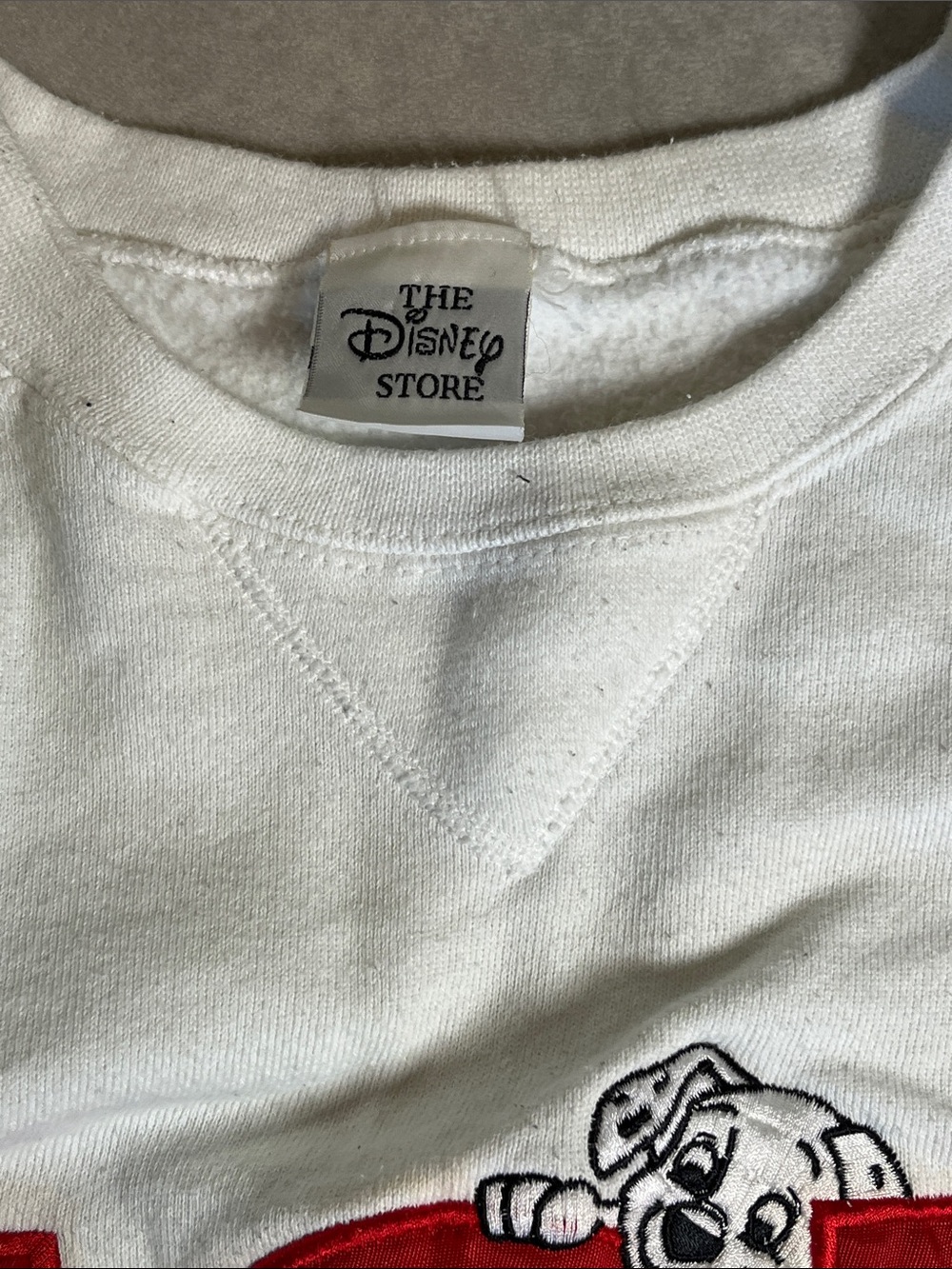 Disney Store White Crewneck Sweatshirt with 101 Dalmatian Graphic
XL - Picture 3 of 7